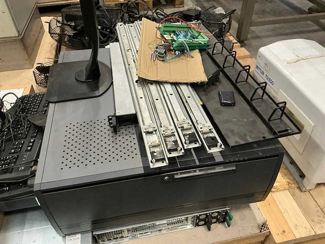 Partij computeronderdelen - afbeelding 2 van  14