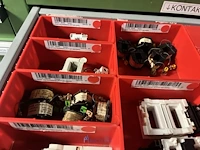 Partij contactoren en schakelcomponenten - afbeelding 21 van  102