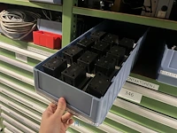 Partij contactoren en schakelcomponenten - afbeelding 99 van  102