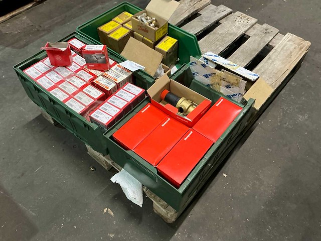 Partij cv-installatie materiaal - afbeelding 4 van  11