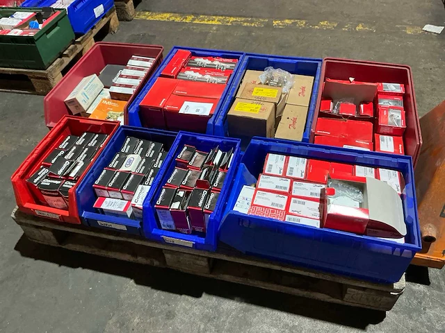 Partij cv-installatie materiaal - afbeelding 9 van  16