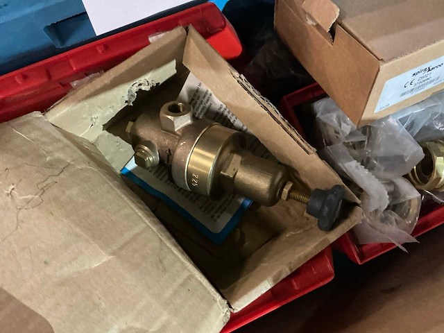 Partij cv-installatiemateriaal - afbeelding 12 van  12