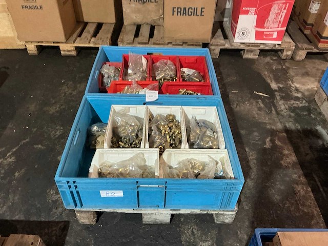 Partij cv-installatiemateriaal - afbeelding 1 van  10