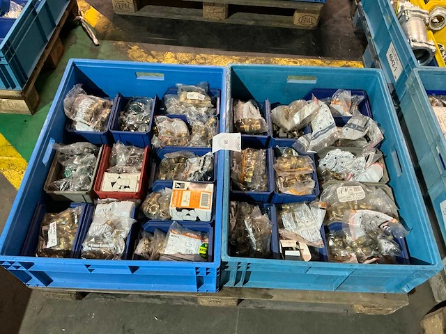 Partij cv-installatiemateriaal - afbeelding 4 van  11