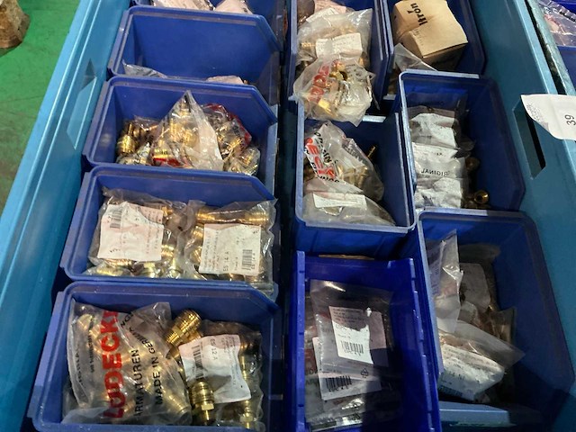Partij cv-installatiemateriaal - afbeelding 3 van  12
