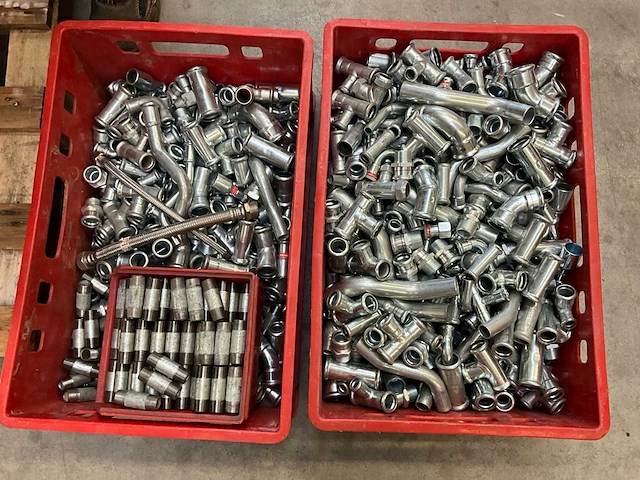 Partij cv-installatiemateriaal - afbeelding 1 van  7