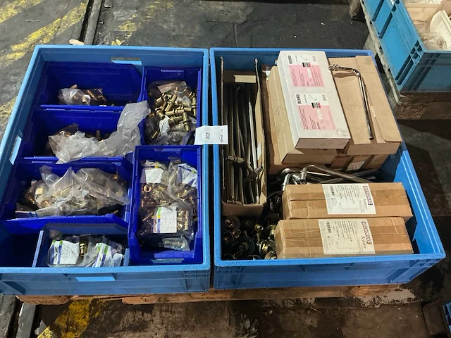 Partij cv-installatiemateriaal - afbeelding 5 van  12