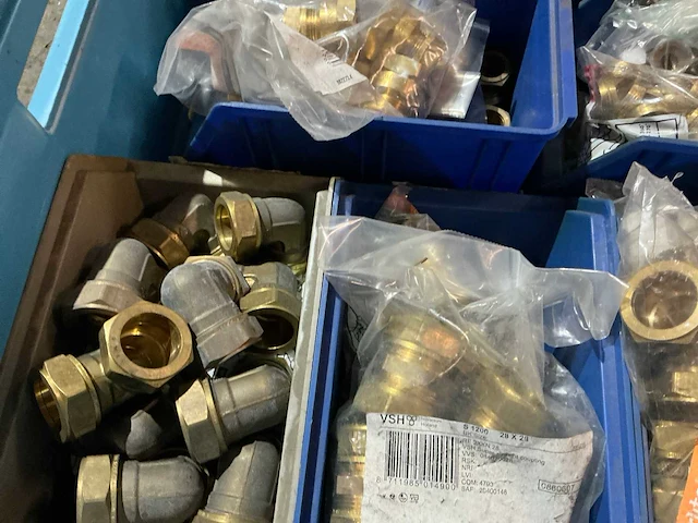 Partij cv-installatiemateriaal - afbeelding 4 van  14