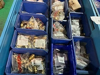 Partij cv-installatiemateriaal - afbeelding 2 van  12