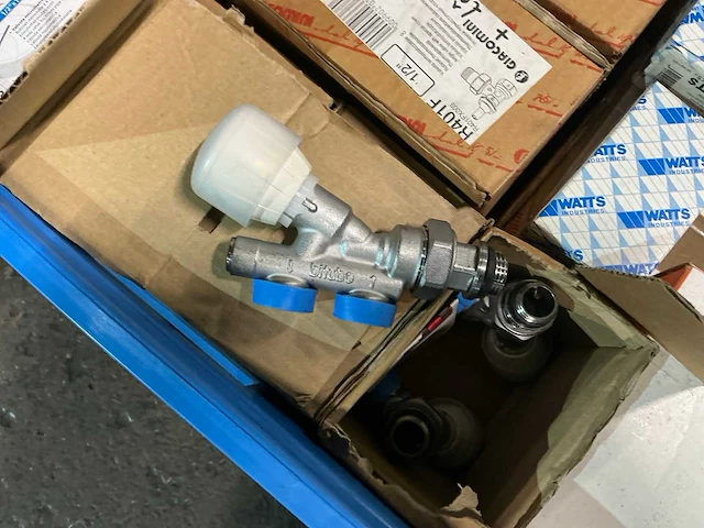 Partij cv-installatiemateriaal - afbeelding 18 van  22