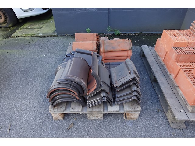 Partij dakpannen, leien & stenen - afbeelding 2 van  7