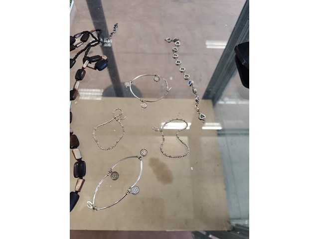 Partij dameskleding (zonder kledingrek) - afbeelding 7 van  25