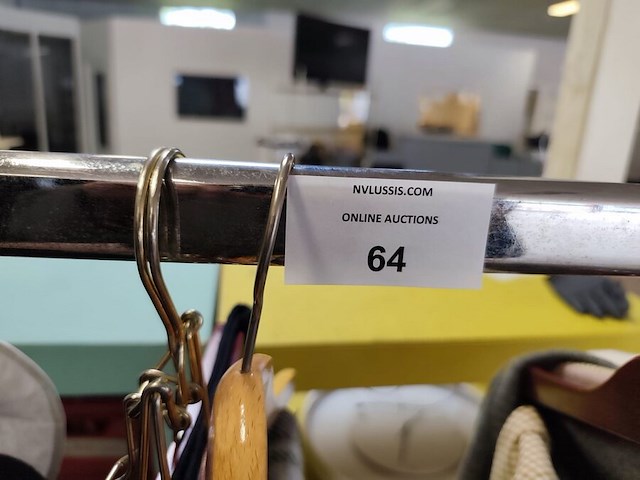 Partij dameskleding (zonder kledingrek) - afbeelding 11 van  25