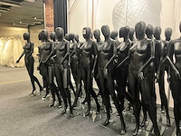 Partij damespaspoppen (32x) - afbeelding 2 van  9