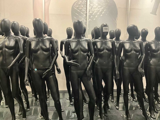 Partij damespaspoppen (32x) - afbeelding 9 van  9