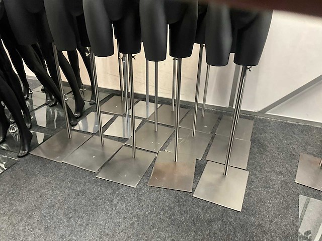 Partij damespaspoppen/bustes (15x) - afbeelding 4 van  5