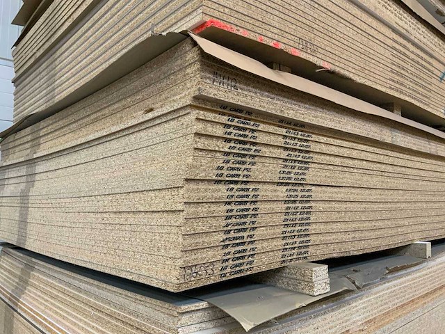 Partij decoratie spaanplaten 27m³ - afbeelding 1 van  1