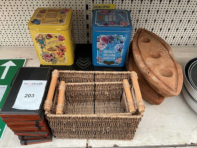 Partij decoratiemateriaal - afbeelding 1 van  1