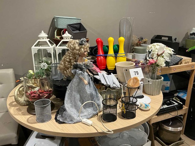Partij decoratiemateriaal - afbeelding 7 van  10