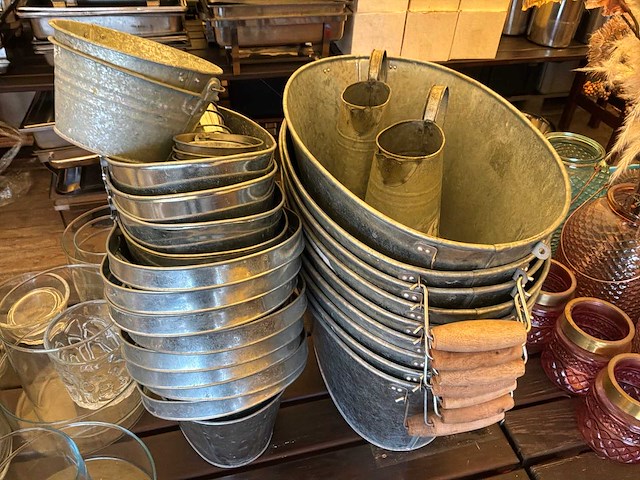 Partij decoratiemateriaal - afbeelding 15 van  21