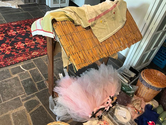 Partij decoratiematerialen - afbeelding 8 van  8