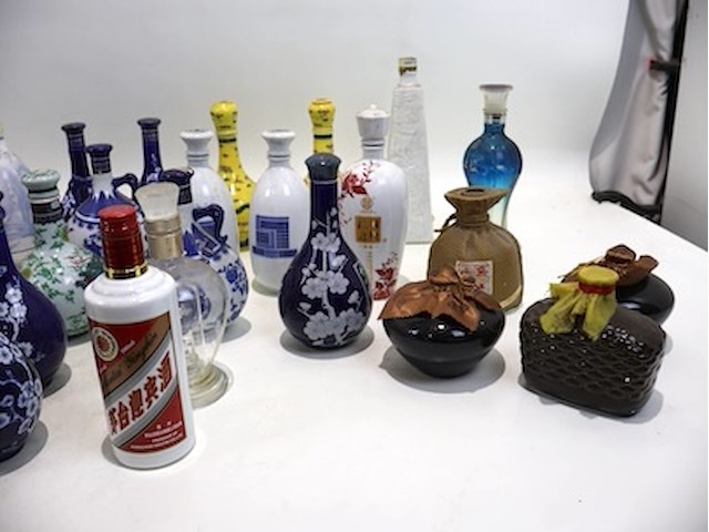 Partij decoratieve flessen - afbeelding 4 van  8