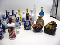 Partij decoratieve flessen - afbeelding 4 van  8