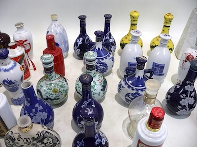 Partij decoratieve flessen - afbeelding 6 van  8