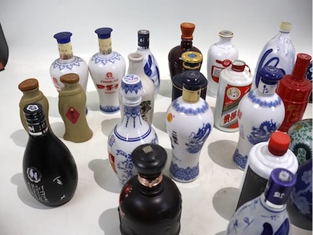 Partij decoratieve flessen - afbeelding 8 van  8