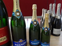 Partij decoratieve gesloten flessen - afbeelding 5 van  9