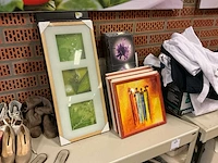Partij decoratieve schilderijen