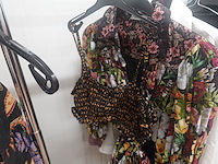 Partij designer kledij oa off white hemd - alice & olivia kleed - sandro - farm rio - afbeelding 3 van  13