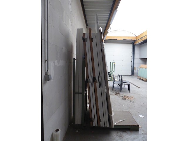 Partij deuren - afbeelding 2 van  2