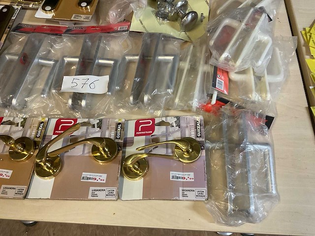 Partij deurklinken - afbeelding 8 van  9