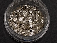 Partij diamant en cubic zirconia – 3,85 karaat