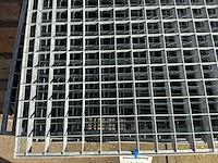 Partij dieverze stalen roostervloer (10x) 2 x andere maat - afbeelding 2 van  2