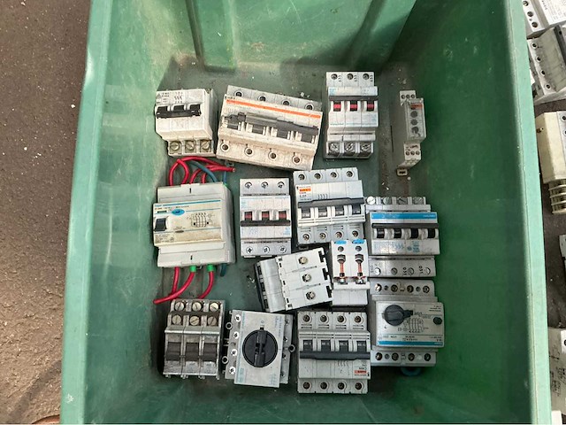 Partij differentieel schakelaars - afbeelding 2 van  4