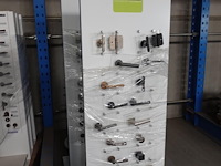 Partij displays met deurbeslag - afbeelding 17 van  17