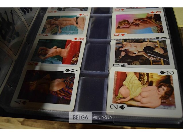 Partij div 18+ speelkaarten en voetbalkaarten - afbeelding 3 van  5