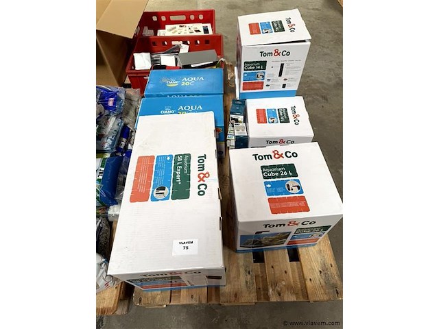 Partij div. aquarium toebehoren enz. - afbeelding 1 van  4