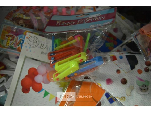 Partij div. feestversiering - afbeelding 7 van  7