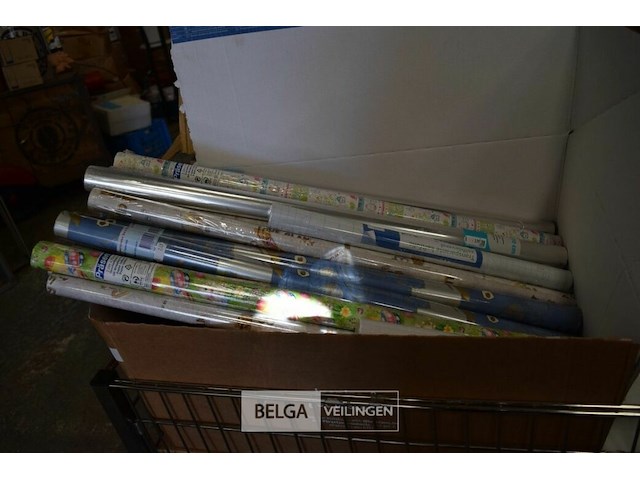 Partij div. geschenkpapier - afbeelding 1 van  3