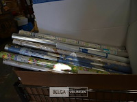 Partij div. geschenkpapier - afbeelding 1 van  3