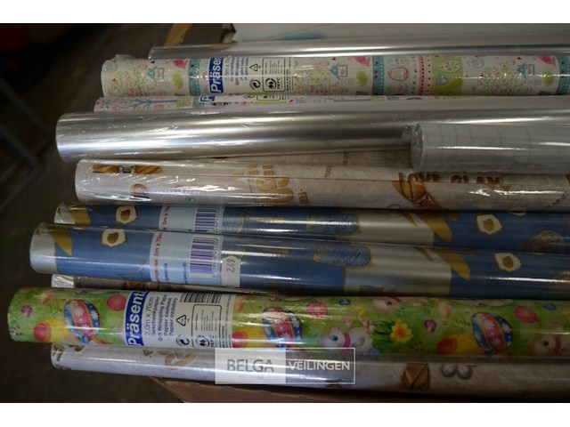 Partij div. geschenkpapier - afbeelding 2 van  3
