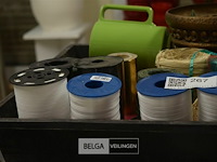 Partij div inpaklint en papierhouder - afbeelding 3 van  5