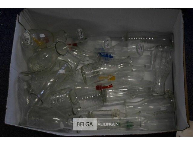 Partij div karaffen - afbeelding 1 van  4