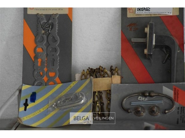 Partij div kastklinken en handvatjes - afbeelding 2 van  9