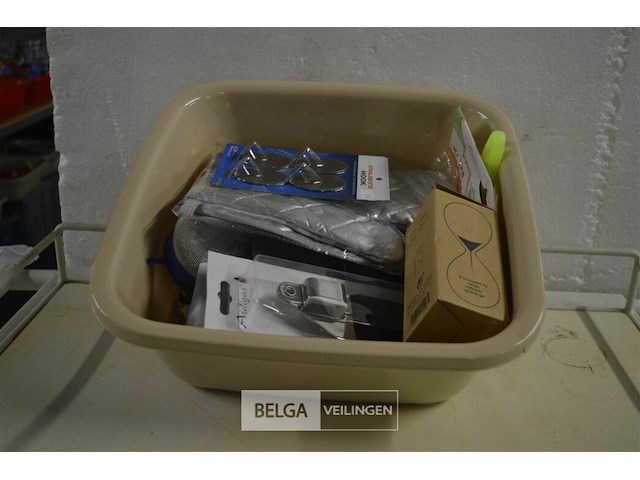 Partij div keukenmateriaal - afbeelding 1 van  3