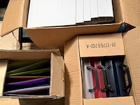 Partij div. klein kantoormateriaal, wo. mappen enz. - afbeelding 1 van  2
