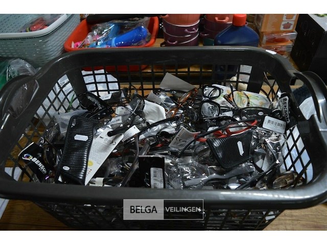 Partij div leesbrillen - afbeelding 1 van  4